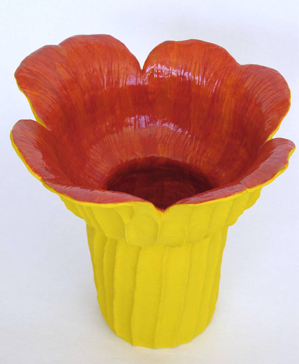 Blomsterurna - ett av verken på separatutställningen Särlingar på RiverCity Gallery 2023